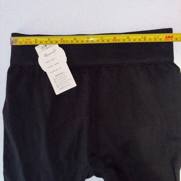 Bamboo Charcoal Black Leggings with Glitter Heart and Chicago Embellishment - Picture 5 of 9